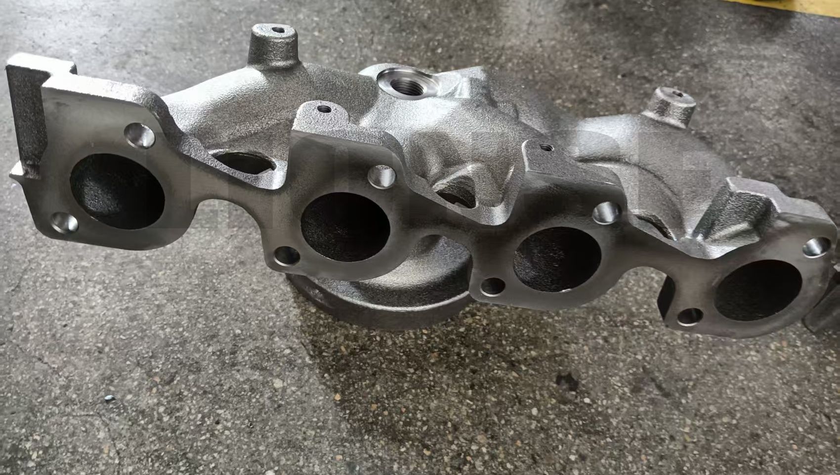 Које су предности ливења издувних колектора?