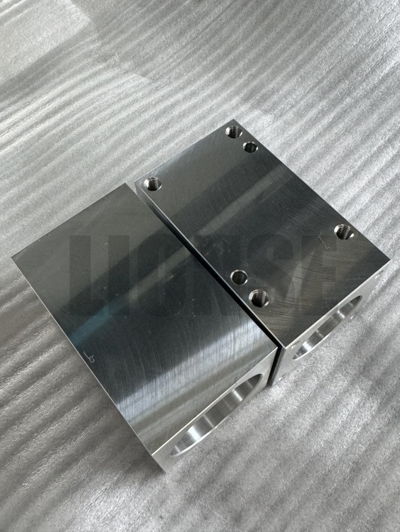 Зашто се преферирају алатне машине и делови опреме за обраду алуминијума?