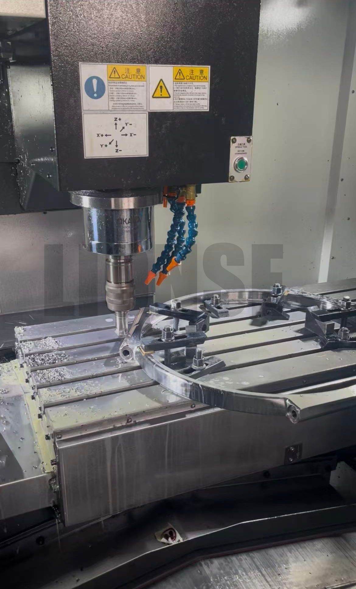 Лабави стари прстенови за закључавање? Могу ли то решити синхронизовано позиционирање са више жлебова + прилагођене ушице?